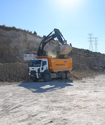 Gaziantep Enes Hafriyat - 1995'ten Beri Tecrübe ile Profesyonel Hafriyat Çözümleri